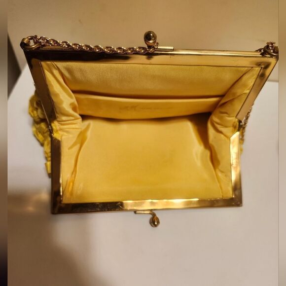 Vtg. Mint '60's Morris Moskowitz Yellow Crocheted Satin Gold Frame Chain Handbag - Picture 8 of 9